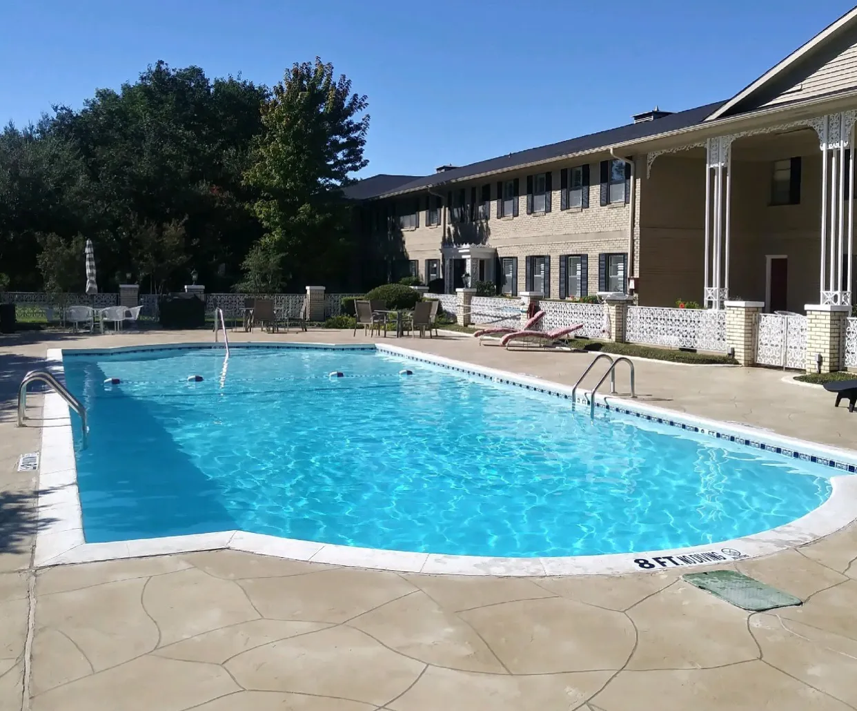 A large multi-family complex pool serviced by All Aquatic